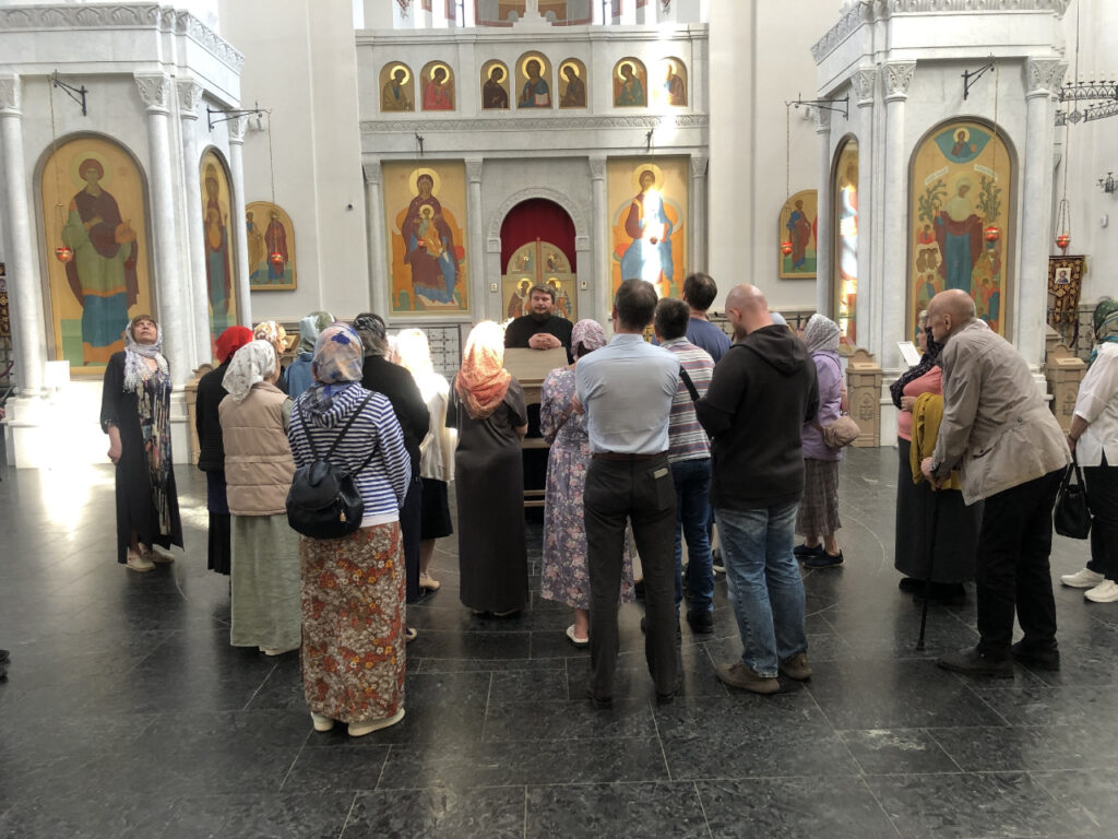 В большом храме Рождества Христова прошла экскурсия